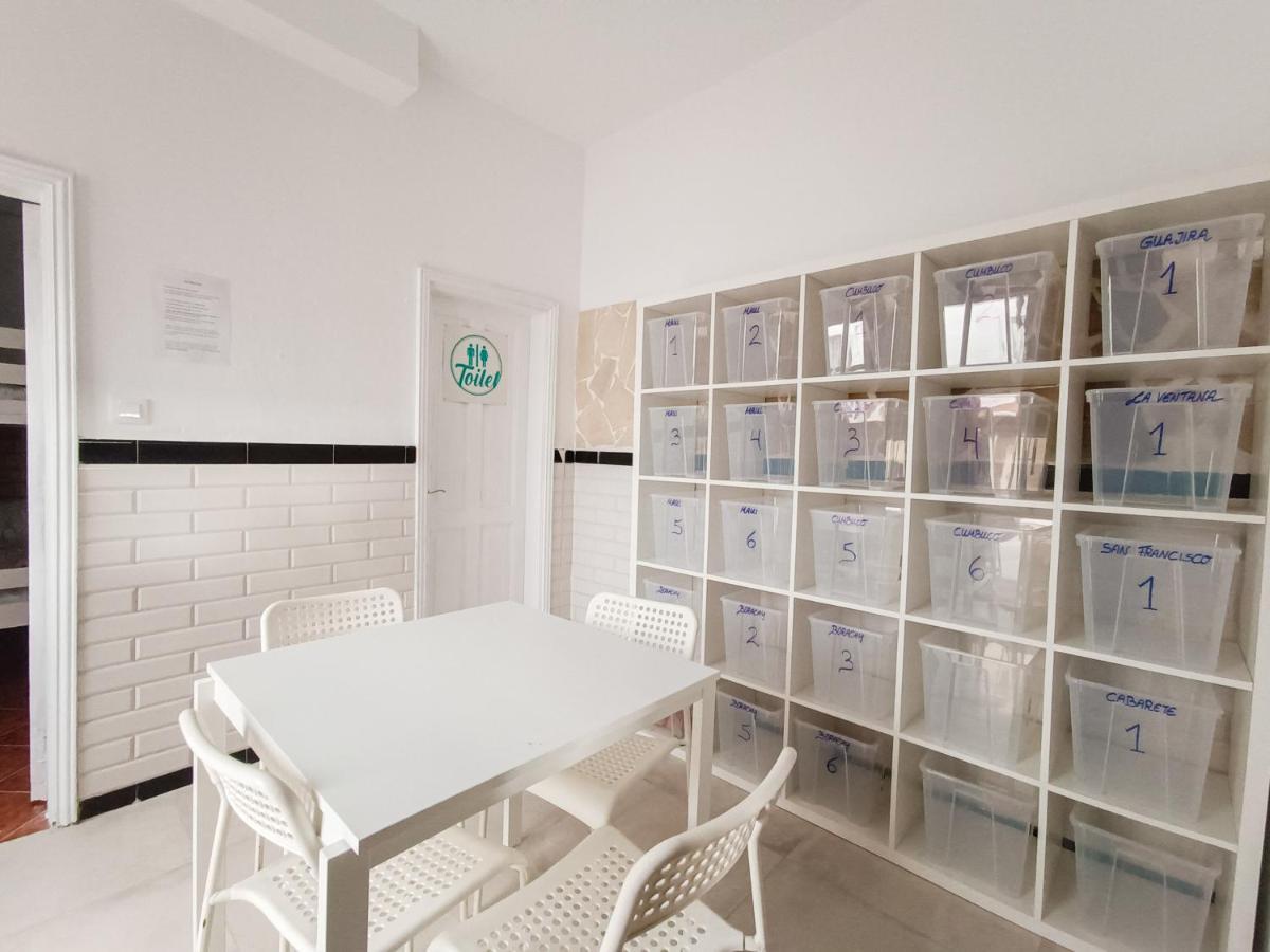 Daydream Medano Coliving Hostel El Médano Екстериор снимка