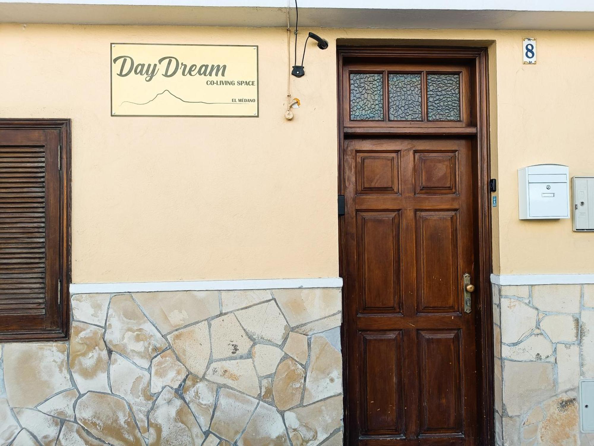 Daydream Medano Coliving Hostel El Médano Екстериор снимка